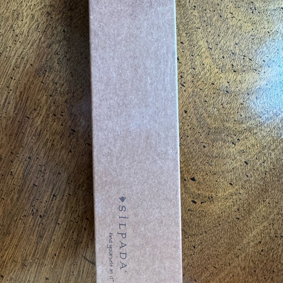 Beautiful Silpada stretch gold chain bracelet with crystal and pearl accents - Picture 4 of 4